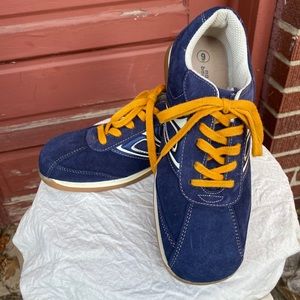 Cute No Boundaries Blue Suede Tennis Shoes Size 9